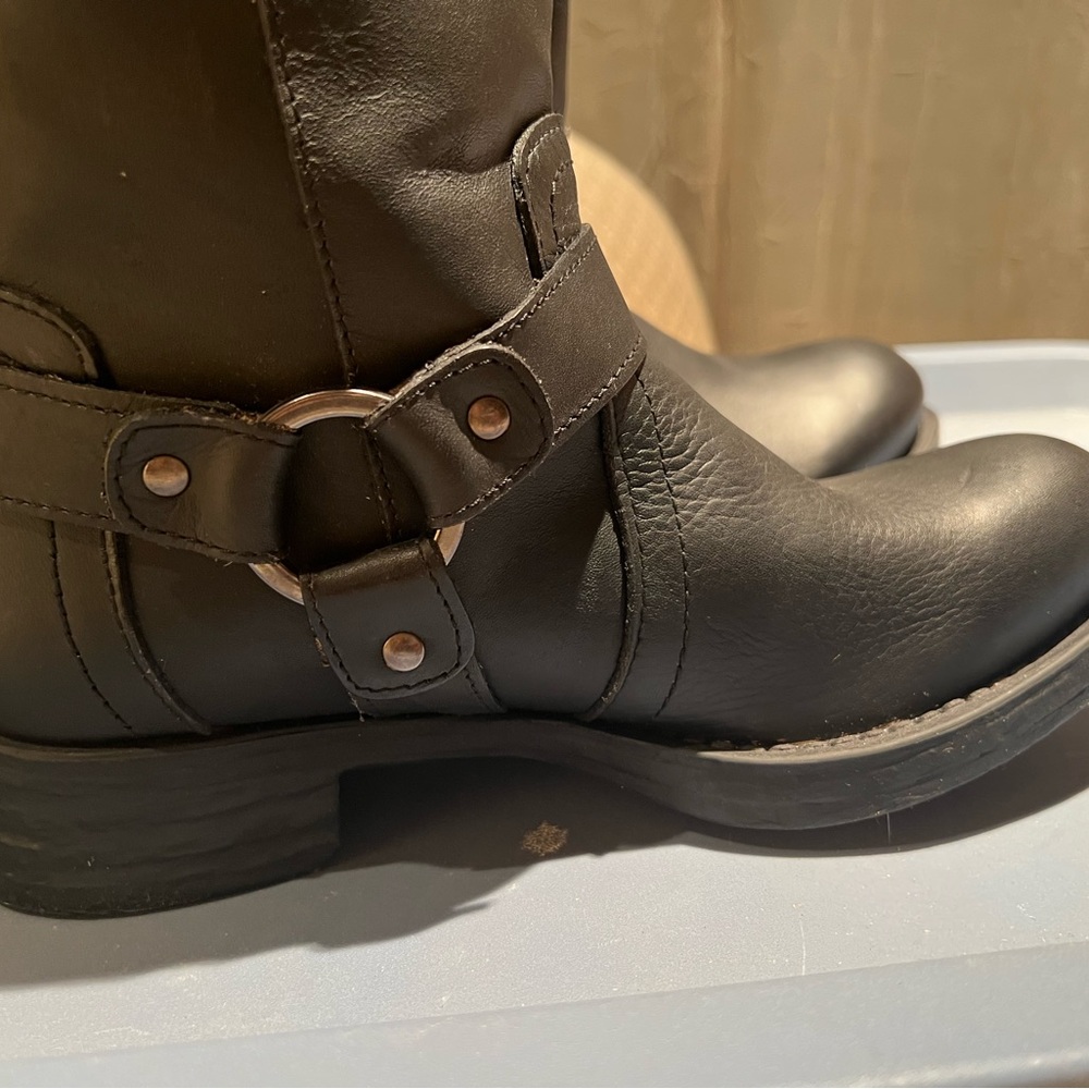 NWOB Liberto Women Size 7.5 (38) Harness Engineer Boots Black Genuine Leather